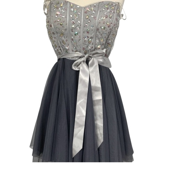 Nights By Teeze Me Junior Sz 7 Strapless Sweetheart Neck Fit & Flare Dress Gray - Picture 10 of 11